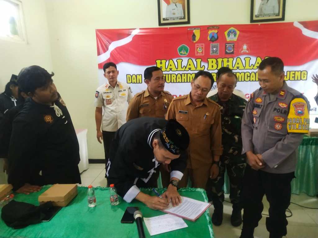 Polsek Benjeng Hadiri Deklarasi Damai dan Halal Bihalal Bersama Perguruan&nbsp;Silat