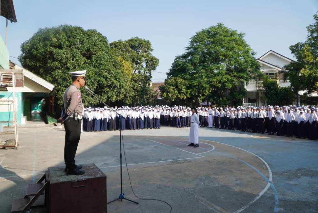 Satlantas Polres Gresik Gelar Police Go to School dalam Rangka Hari Kebangkitan Nasional&nbsp;ke-116