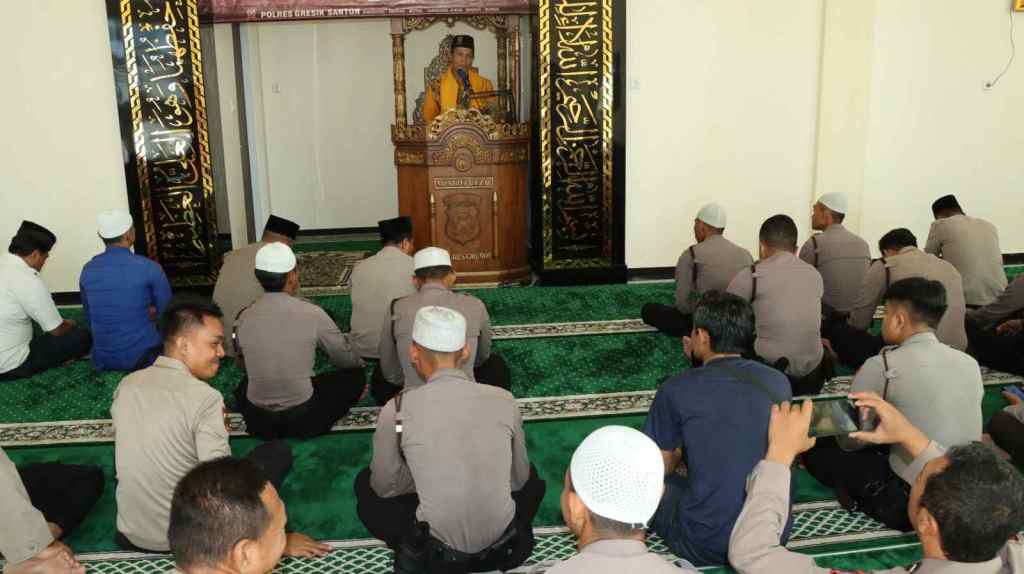 Kajian Binrohtal Polres Gresik Tingkatkan Keimanan dan Profesionalisme&nbsp;Personel