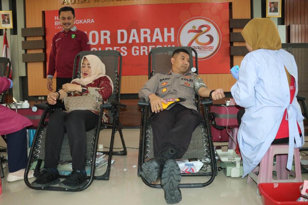Semarakkan HUT Bhayangkara ke-78, Polres Gresik Donor Darah bareng&nbsp;Masyarakat
