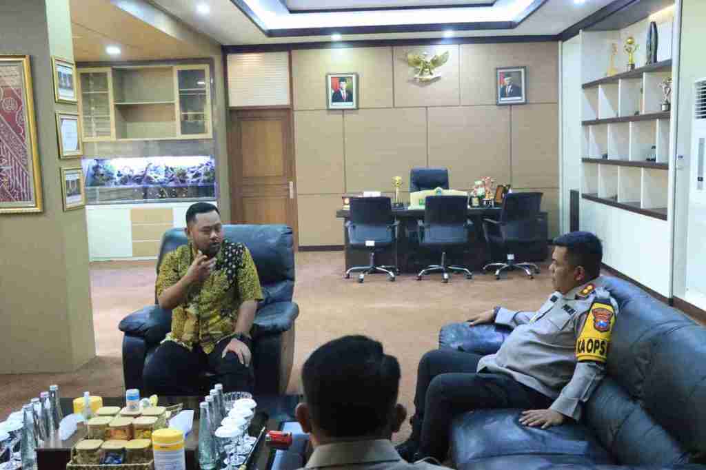Kapolres Gresik Silaturahim dengan Bupati Gresik, Perkuat Sinergitas Keamanan dan Tantangan&nbsp;Daerah
