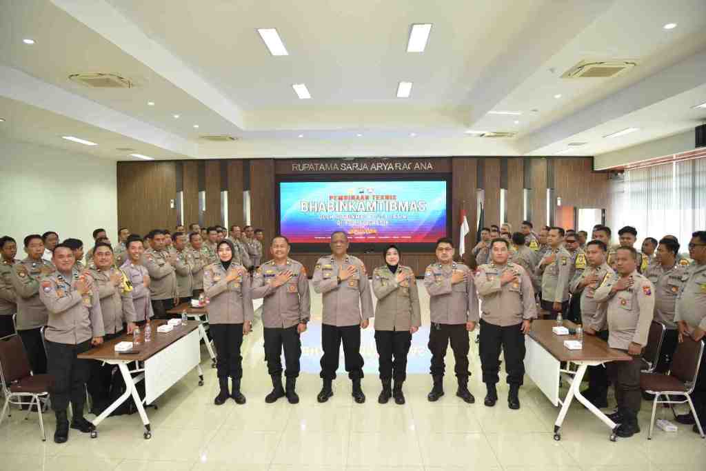 Tingkatkan Kapasitas Bhabinkamtibmas, Polres Gresik Gelar Safari&nbsp;Binteknis