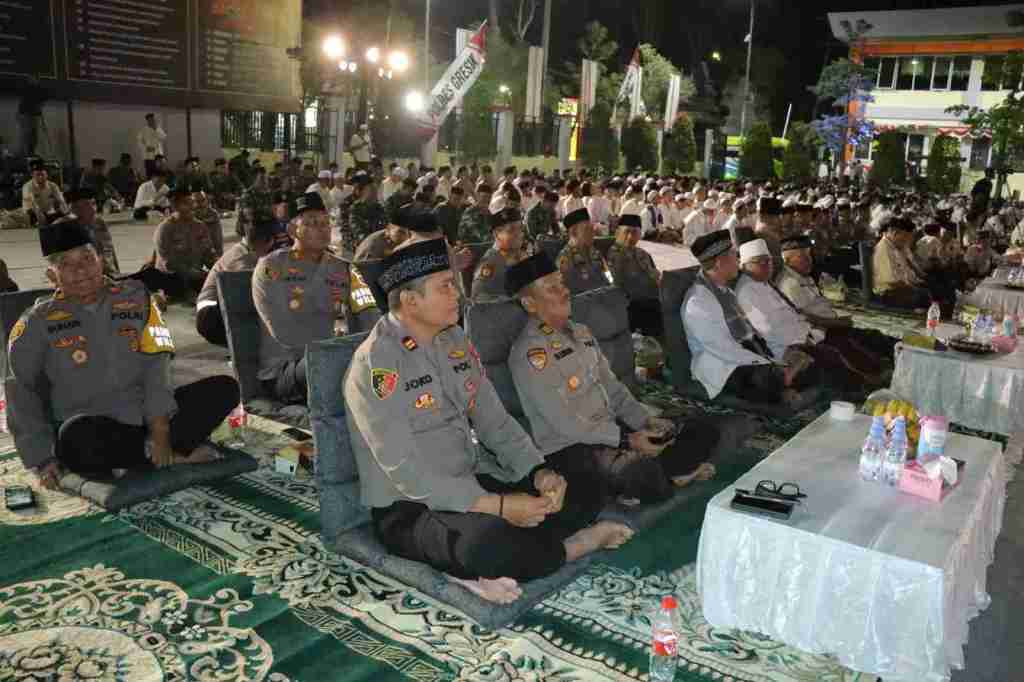 Polres Gresik Bersholawat dan Doa Bersama Jaga Pemilu Damai di&nbsp;Gresik